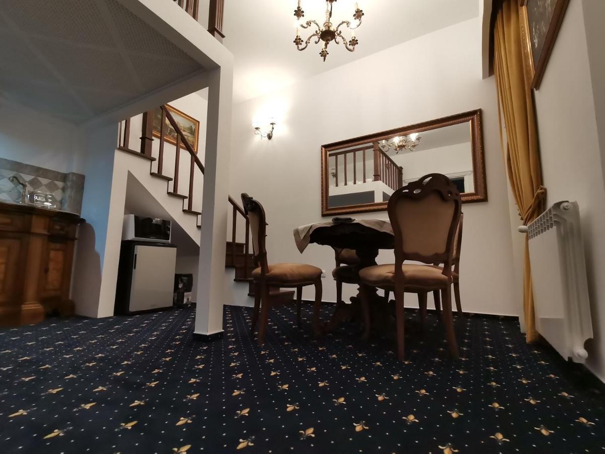 Weiss Little Palace Brașov Exterior foto