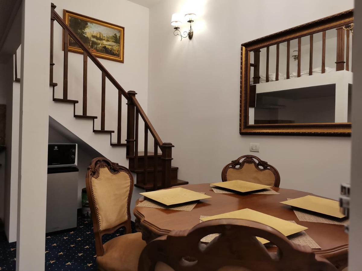Weiss Little Palace Brașov Exterior foto